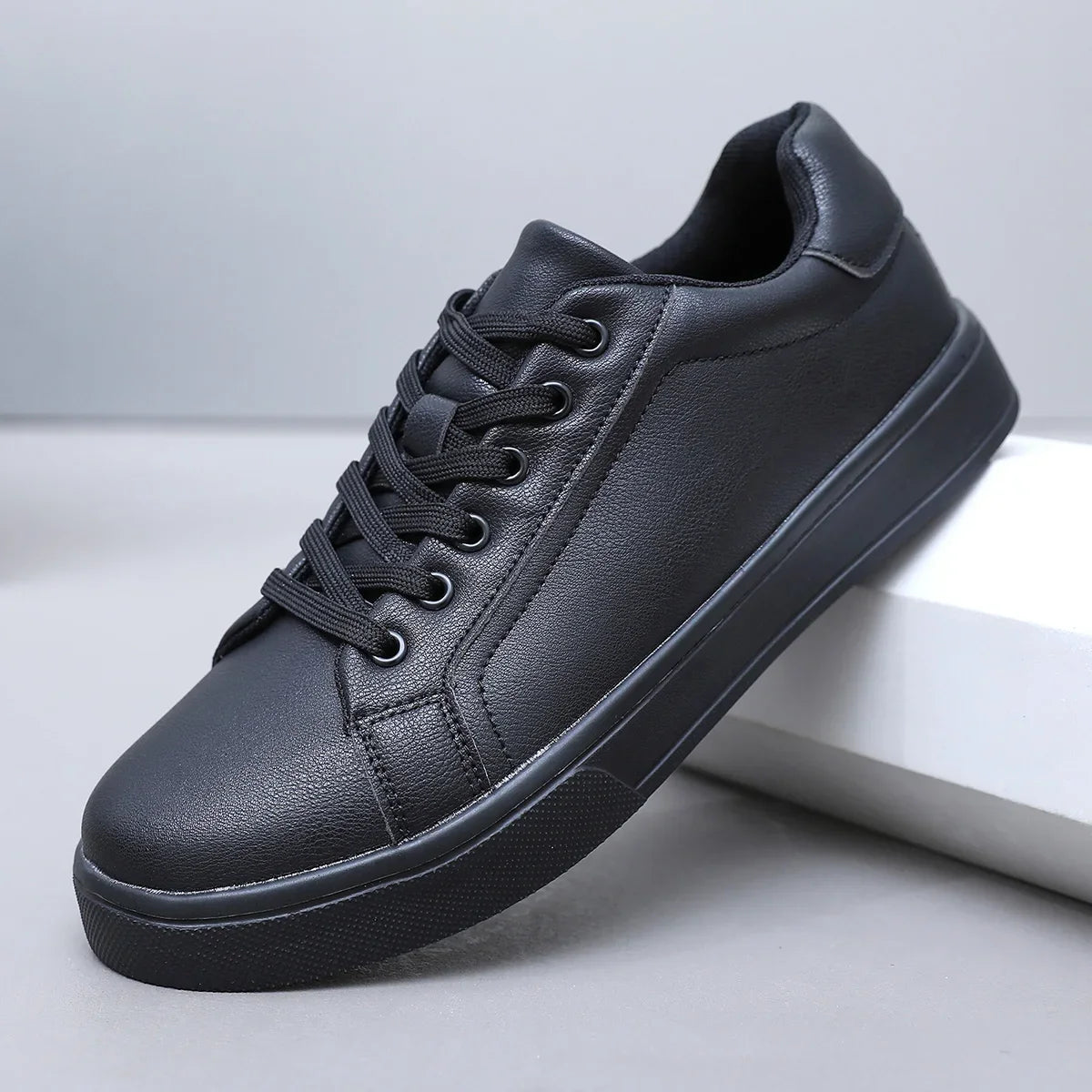 Skateboarding Shoes For Men